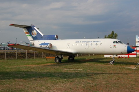 HA-YLR - Yakovlev Yak-40E - Malev Hungarian Airlines - BUD - 28-08-2007