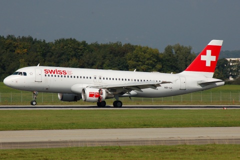 HB-IJL - A320-214 - Swiss - GVA - 02-10-2007