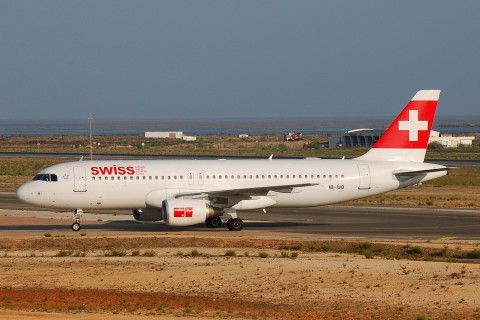 HB-IJQ - A320-214 - Swiss - FAO - 01-09-2007