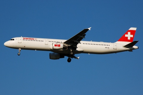 HB-IOL - A321-111 - Swiss - VIE - 10-08-2007
