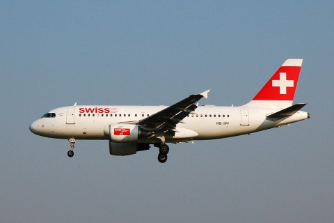 HB-IPY - A319-111 - Swiss - BRU - 27-03-2007