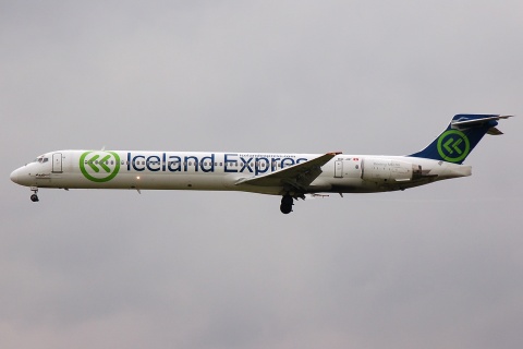 HB-JIF - MD-90-30 - Iceland Express - STN - 01-10-2007