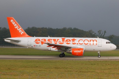 HB-JZK - A319-111 - easyJet Switzerland - GVA - 02-10-2007