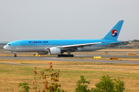 HL7531 - 777-2B5(ER) - Korean Air Lines - VIE - 08-08-2007