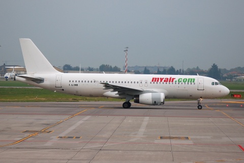 I-LINB - A320-231 - Myair - BGY - 25-09-2007