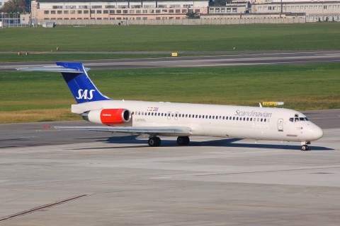 LN-RMU - MD-87 - SAS Scandinavian Airlines - WAW - 20-09-2007