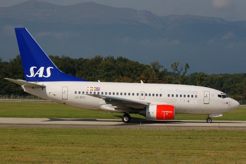 LN-RPG - 737-683 - SAS Scandinavian Airlines - GVA - 02-10-2007