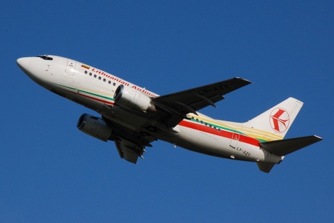 LY-AZY - 737-548 - Lithuanian Airlines - AMS - 10-03-2007