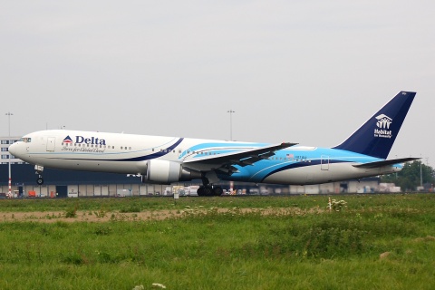 N171DZ - 767-332(ER) - Delta Air Lines - AMS - 12-08-2007