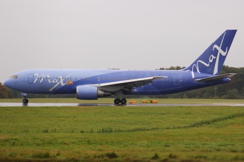 N253MY - 767-23B(ER) - Maxjet Airways - STN - 01-10-2007b