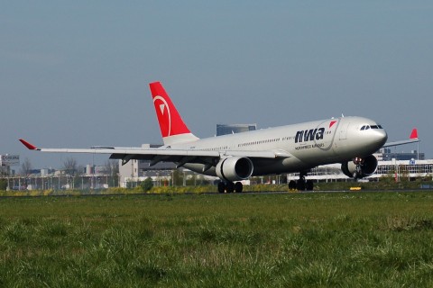 N321NW - A330-323 - Northwest Airlines - AMS - 21-04-2007