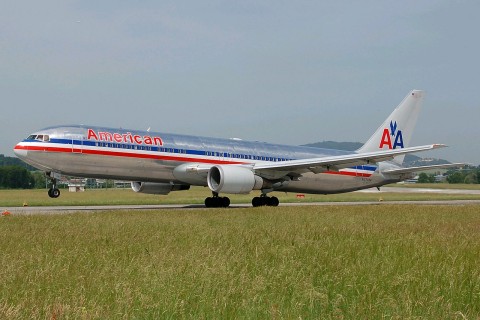 N370AA - 767-323(ER) - American Airlines - ZRH - 25-05-2007