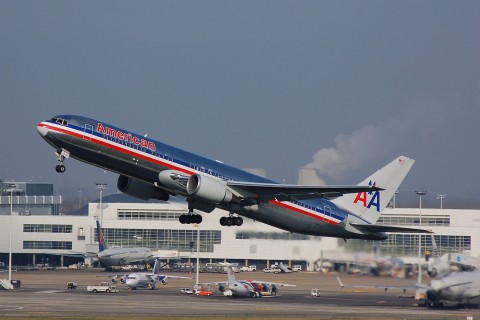 N385AM - 767-323(ER) - American Airlines - BRU - 11-03-2007