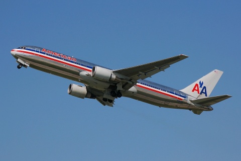 N39365 - 767-323(ER) - American Airlines - ZRH - 24-05-2007b