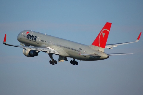 N535US - 757-251(WL) - Northwest Airlines - AMS - 12-08-2007