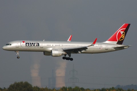 N535US - 757-251(WL) - Northwest Airlines - DUS - 05-10-2007