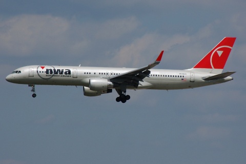 N538US - 757-251(WL) - Northwest Airlines - FRA - 08-07-2007
