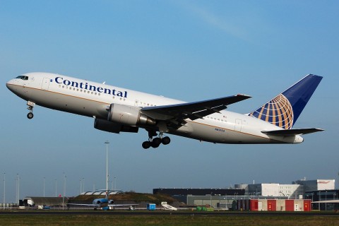 N69154 - 767-224(ER) - Continental Air Lines - AMS - 10-03-2007