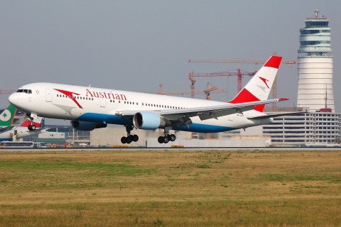 OE-LAX - 767-3Z9(ER) - Austrian Airlines - VIE - 09-08-2007