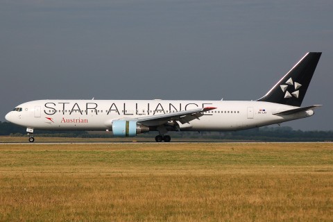 OE-LAY - 767-3Z9(ER) - Austrian Airlines - VIE - 09-08-2007b