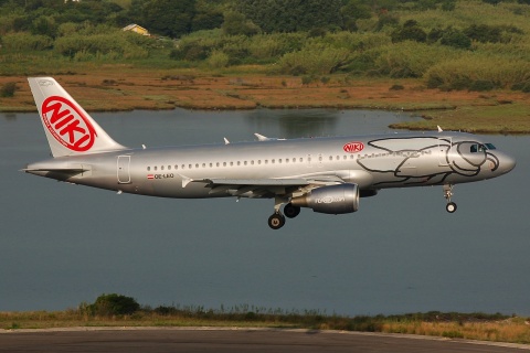 OE-LEO - A320-214 - Niki - CFU - 26-06-2007