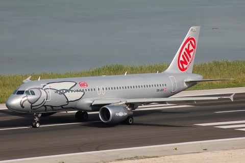 OE-LEO - A320-214 - Niki - CFU - 26-06-2007c
