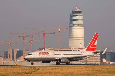 OE-LNJ - 737-8Z9(WL) - Lauda Air - VIE - 09-08-2007