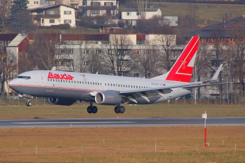 OE-LNT - 737-8Z9(WL) - Lauda Air - INN - 06-01-2007b