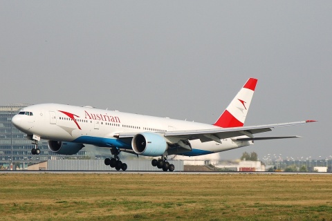 OE-LPB - 777-2Z9(ER) - Austrian Airlines - VIE - 09-08-2007