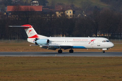 OE-LVK - Fokker 100 - Austrian Arrows - INN - 06-01-2007