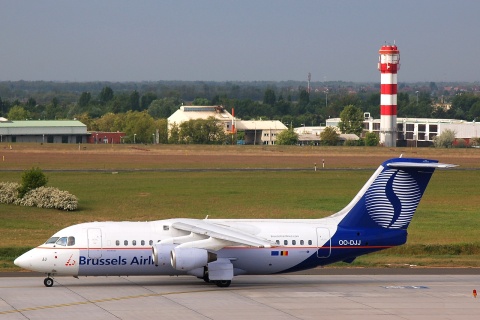 OO-DJJ - BAe 146-200 - Brussels Airlines - BUD - 03-05-2007b