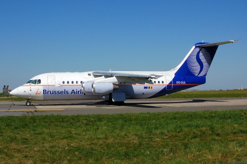 OO-DJL - RJ85 - Brussels Airlines - BRU - 01-05-2007b