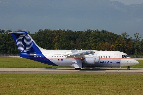 OO-DJX - RJ85 - Brussels Airlines - GVA - 02-10-2007