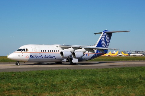 OO-DWE - RJ100 - Brussels Airlines - BRU - 01-05-2007