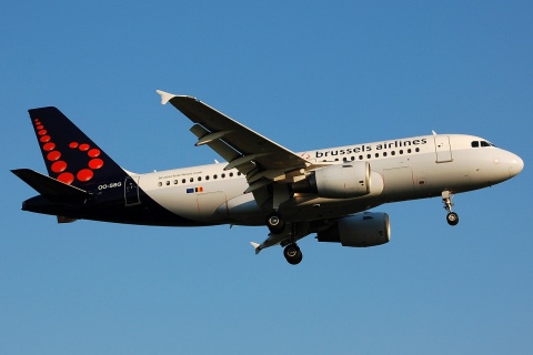 OO-SSG - A319-112 - Brussels Airlines - BRU - 11-08-2007