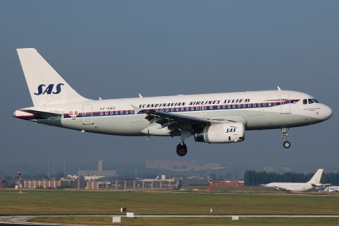 OY-KBO - A319-132 - SAS Scandinavian Airlines - BRU - 06-10-2007
