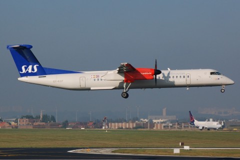 OY-KCF - DHC-8-402 - SAS Scandinavian Airlines - BRU - 06-10-2007