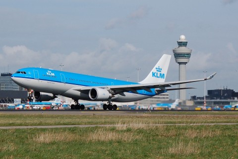 PH-AOH - A330-203 - KLM Royal Dutch Airlines - AMS - 10-03-2007