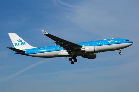 PH-AOH - A330-203 - KLM Royal Dutch Airlines - AMS - 21-04-2007