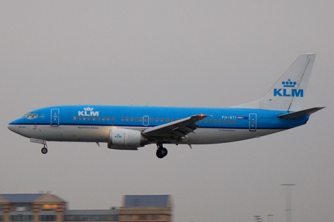 PH-BTI - 737-306 - KLM Royal Dutch Airlines - CRL - 20-11-2007