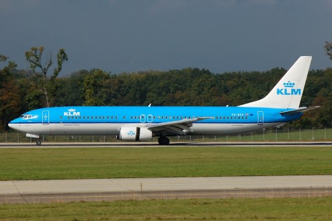 PH-BXP - 737-9K2(WL) - KLM Royal Dutch Airlines - GVA - 02-10-2007