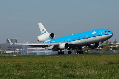 PH-KCE - MD-11 - KLM Royal Dutch Airlines - AMS - 21-04-2007