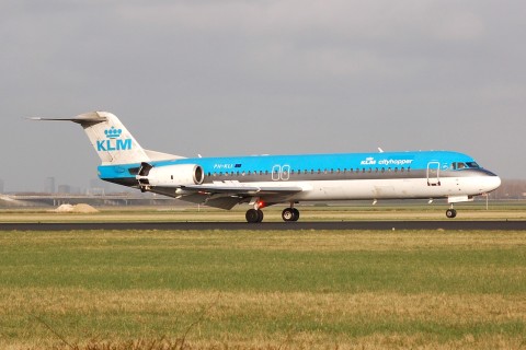 PH-KLI - Fokker 100 - KLM Cityhopper - AMS - 10-03-2007b