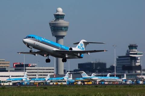 PH-KZP - Fokker 70 - KLM Cityhopper - AMS - 21-04-2007