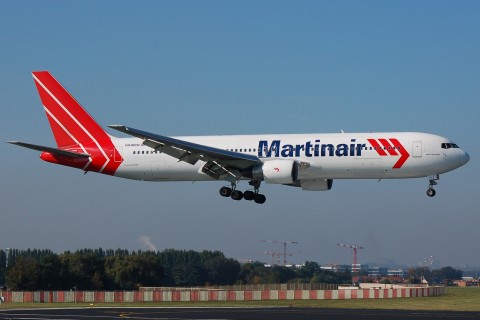 PH-MCH - 767-31A(ER) - Martinair Holland - BRU - 06-10-2007