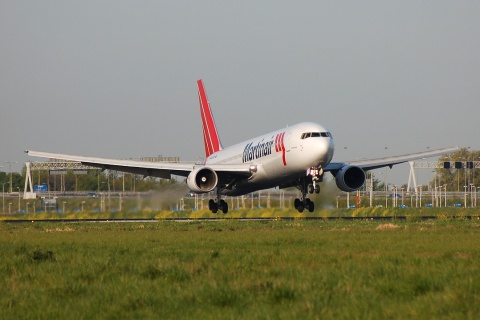 PH-MCM - 767-31A(ER) - Martinair Holland - AMS - 21-04-2007