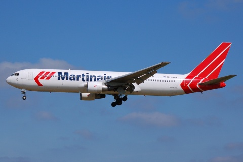 PH-MCM - 767-31A(ER) - Martinair Holland - BRU - 11-08-2007