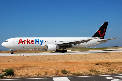 PH-MCV - 767-31A(ER) - Arkefly - FAO - 31-08-2007