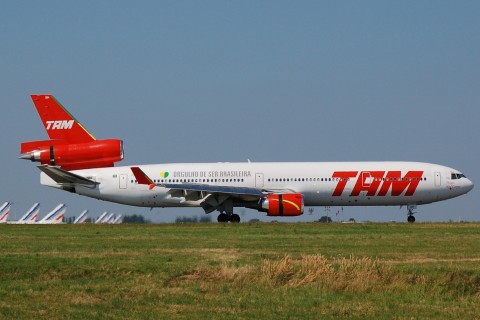 PT-MSH - MD-11 - TAM Linhas Aereas - CDG - 04-08-2007