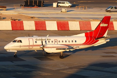 SP-KPR - Saab 340-A - Golden Air - WAW - 20-09-2007